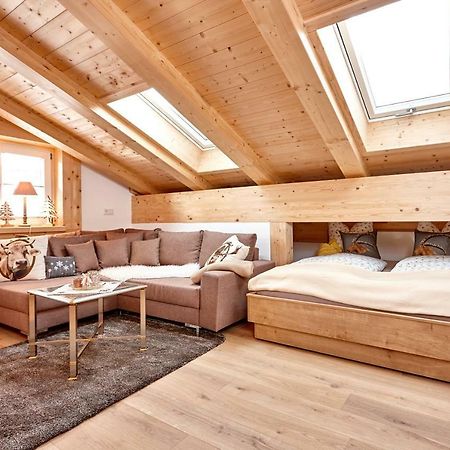 Ferienwohnung Ostermair Apartment Gudiberg ガルミッシュ・パルテンキルヒェン エクステリア 写真